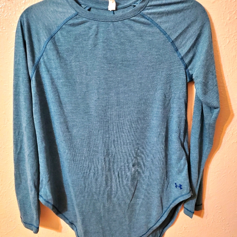 Under Armour Loose Fitting Long Sleeve Top